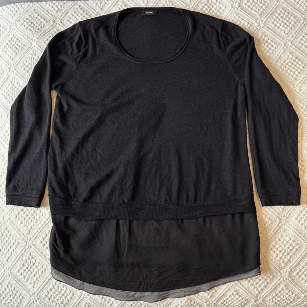 Riani merino wool silk black and grey lightweight sweater, fits medium large